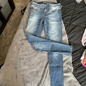American Eagle Skinny Jean— Super Stretch